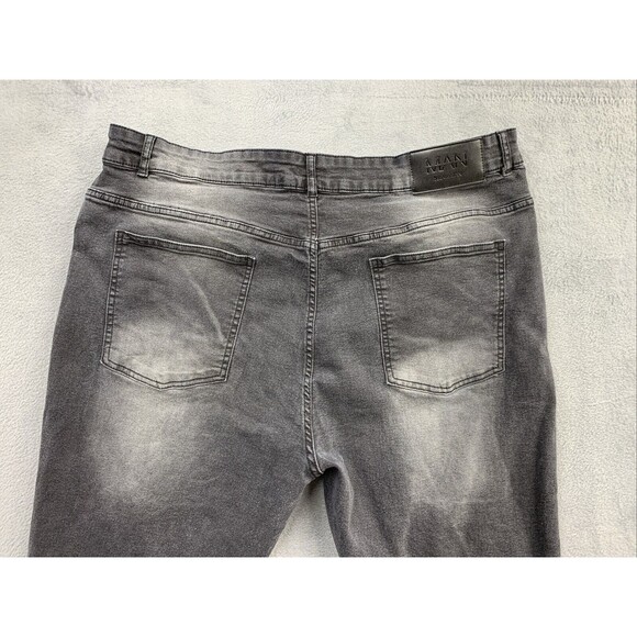 Man Boohoo Man Denim Jeans Men's Size 46x29  Button Fly Factory Distressed - Picture 9 of 15
